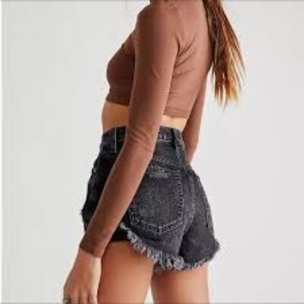 We The Free 100% Cotton Black Distressed High Rise  Cut Offs Size 27